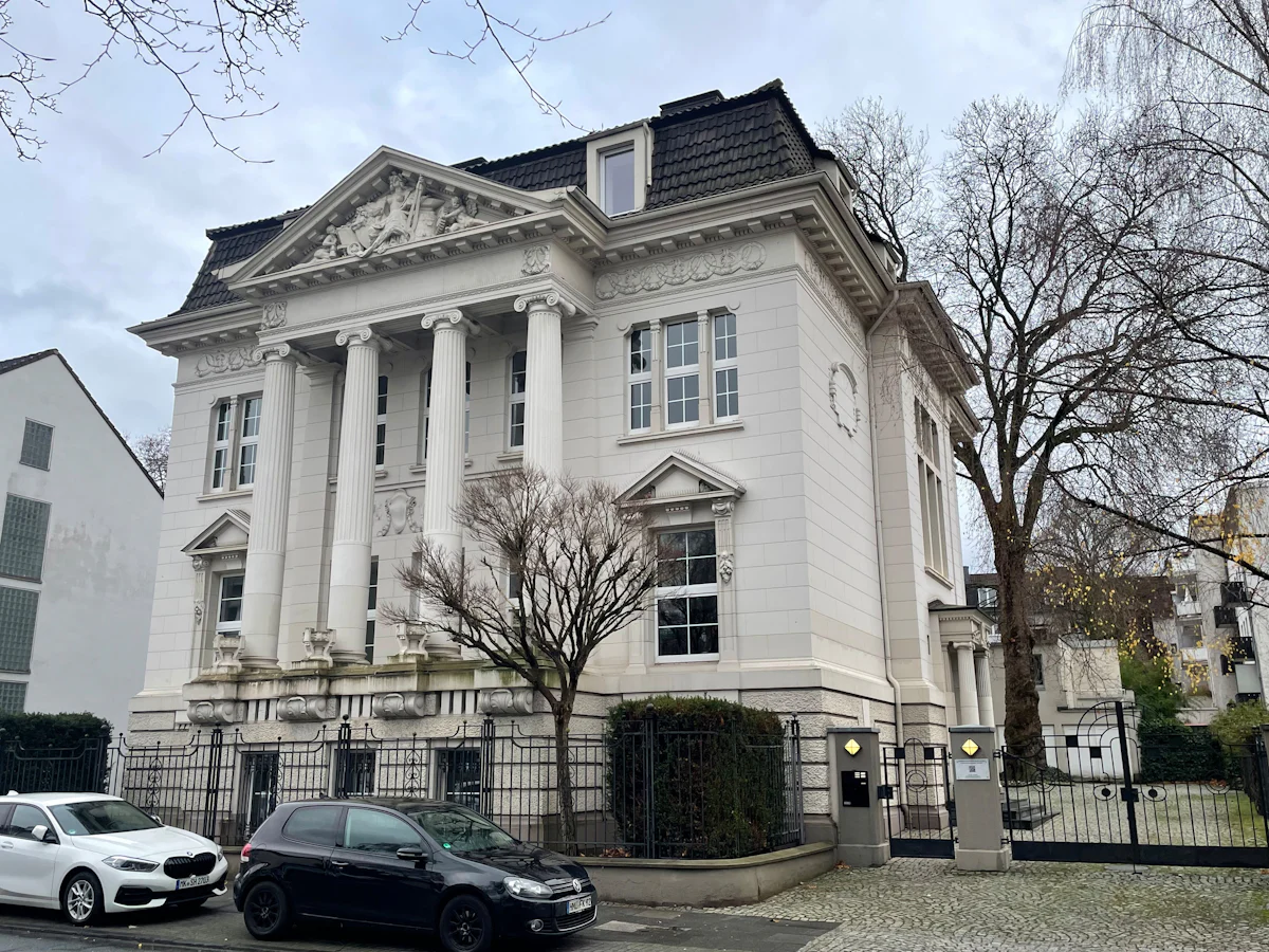 Villa