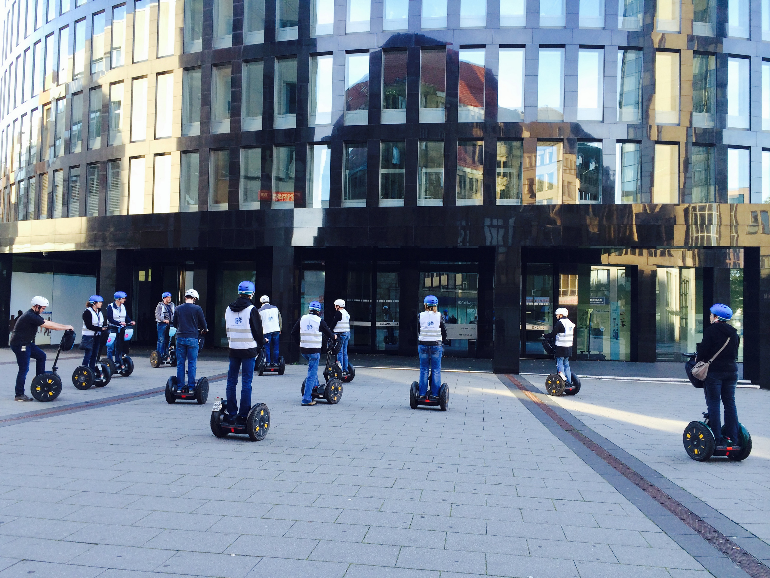 Segway – Die faszinierende Geschichte eines außergewöhnlichen Fahrzeugs